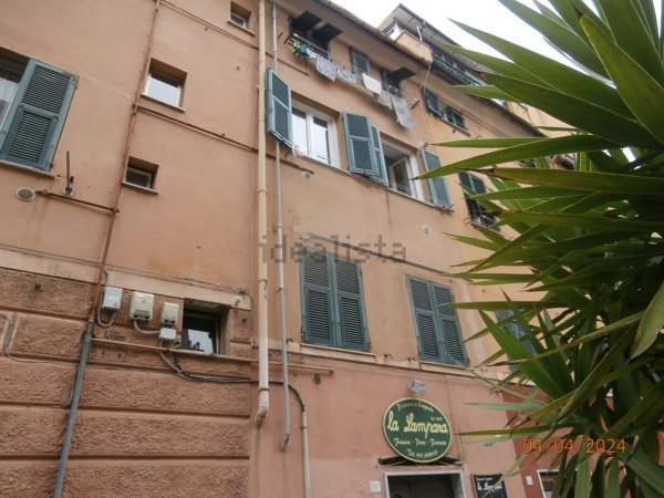 appartamento in vendita a Genova in zona Sestri Ponente