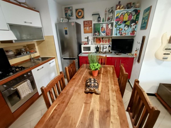 appartamento in vendita a Genova in zona Sestri Ponente