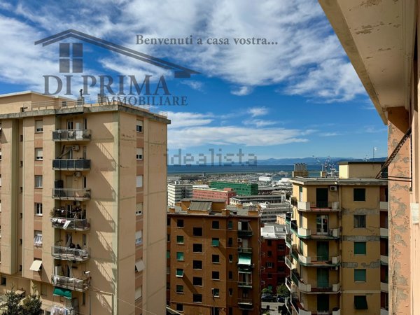 appartamento in vendita a Genova in zona Sestri Ponente