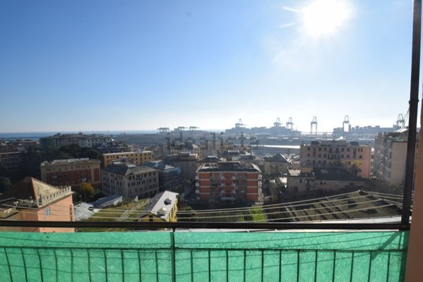 appartamento in vendita a Genova in zona Palmaro / Pra'