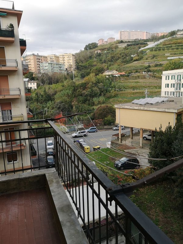 appartamento in vendita a Genova in zona Palmaro / Pra'