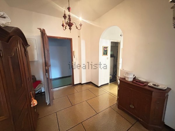 appartamento in vendita a Genova in zona Staglieno