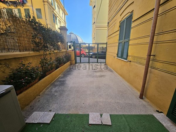 appartamento in vendita a Genova in zona DiNegro