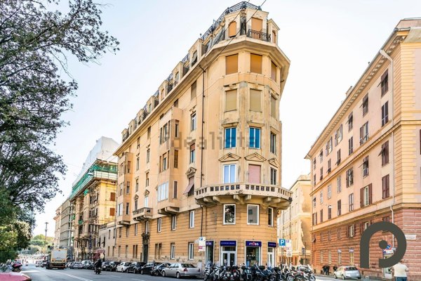appartamento in vendita a Genova in zona San Vincenzo
