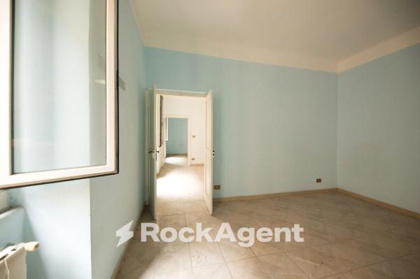 appartamento in vendita a Genova in zona Sampierdarena