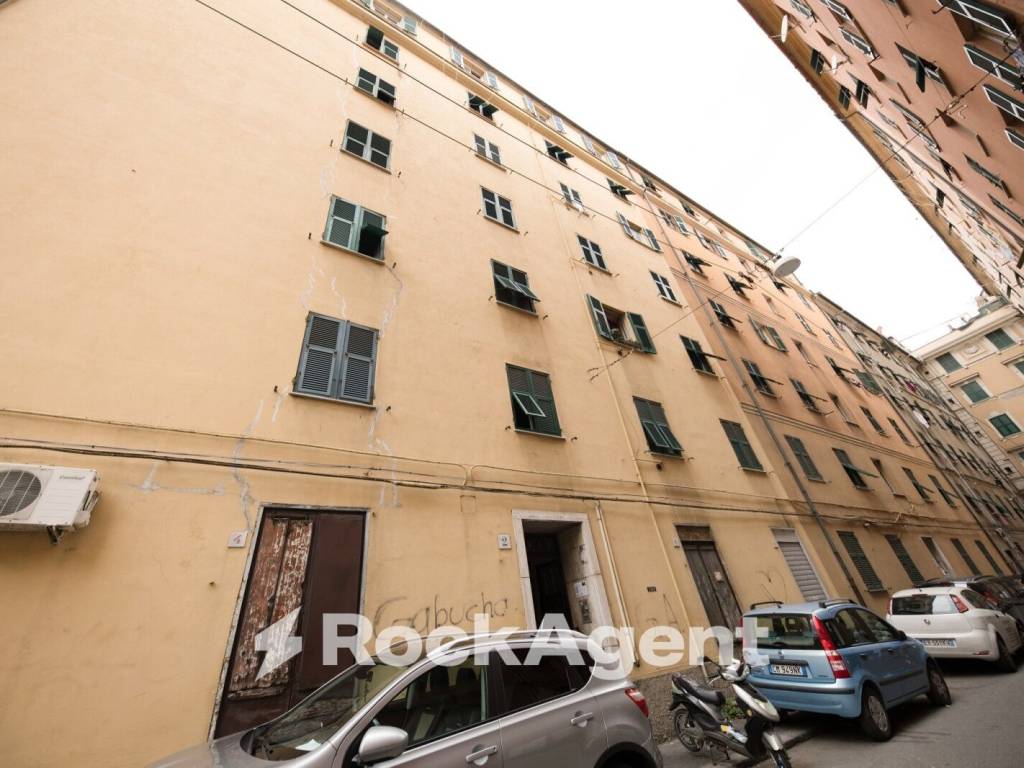 appartamento in vendita a Genova in zona Sampierdarena