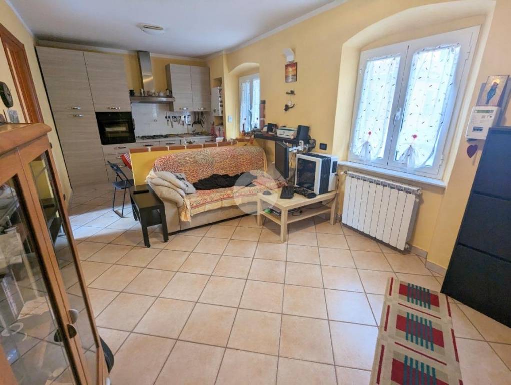 appartamento in vendita a Genova in zona Certosa