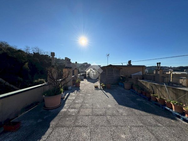 appartamento in vendita a Genova in zona Rivarolo