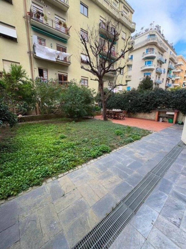 appartamento in vendita a Genova in zona Albaro