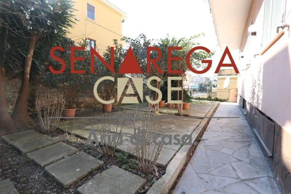 appartamento in vendita a Genova in zona Sturla