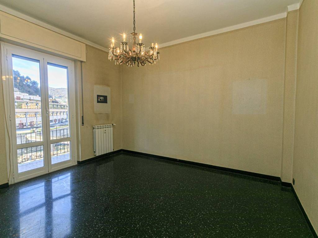 appartamento in vendita a Genova in zona Struppa