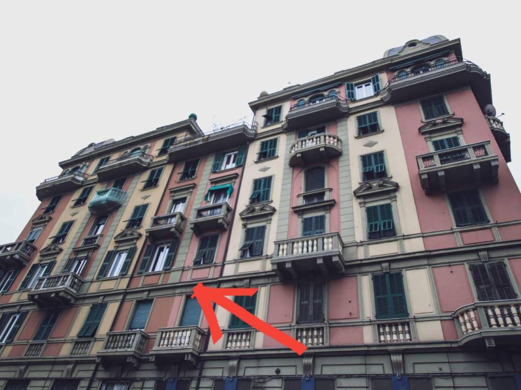 appartamento in vendita a Genova in zona Sestri Ponente