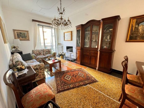 appartamento in vendita a Genova in zona Sampierdarena