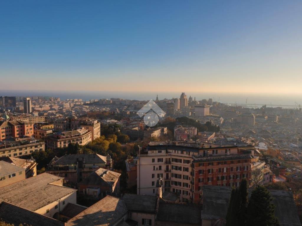 appartamento in vendita a Genova in zona Castelletto