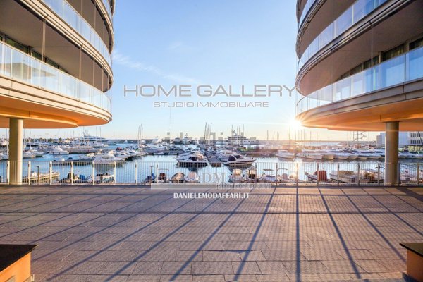 appartamento in vendita a Genova in zona Foce