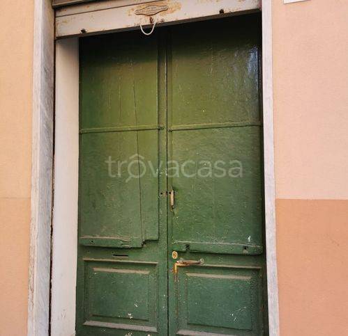 negozio in vendita a Genova in zona Sampierdarena