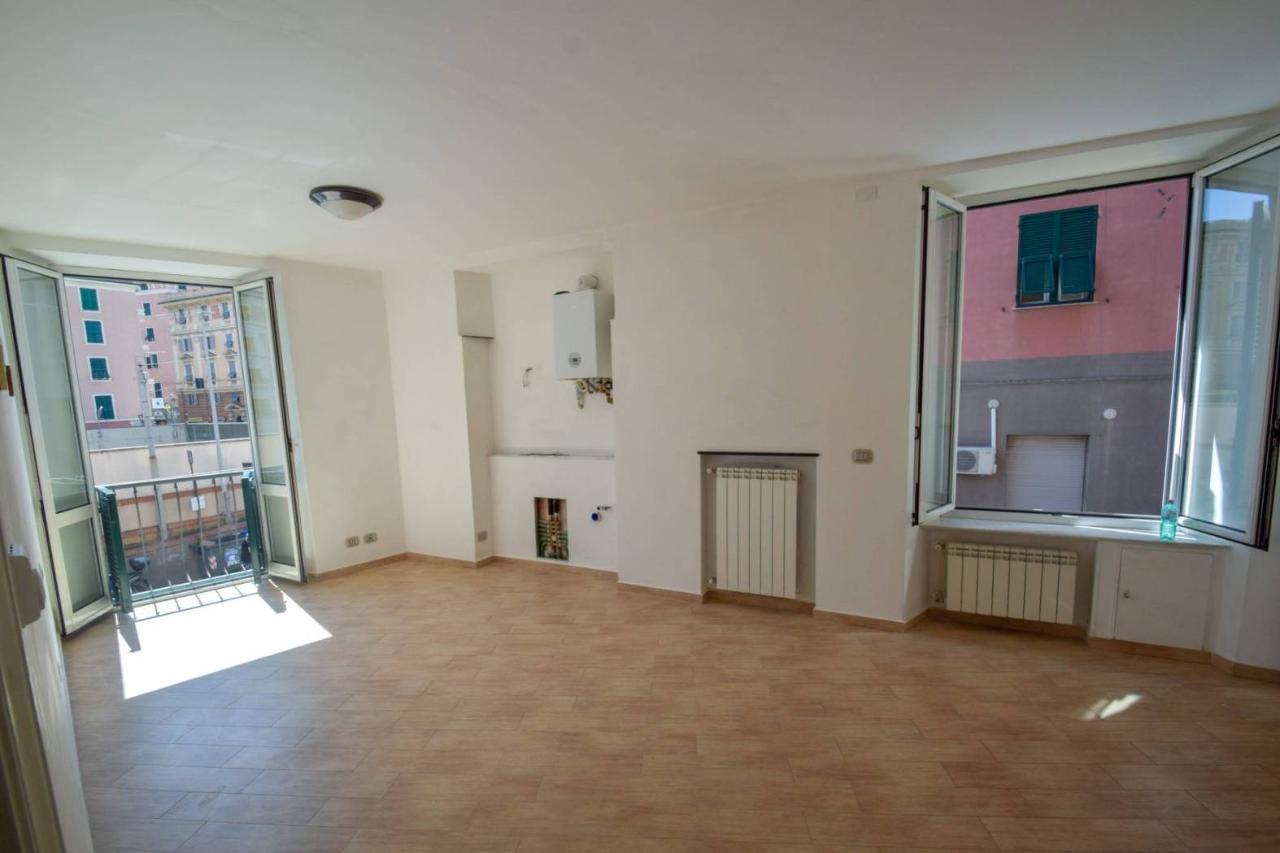 appartamento in vendita a Genova in zona Voltri