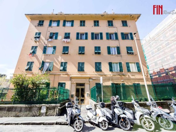 appartamento in vendita a Genova in zona Sturla