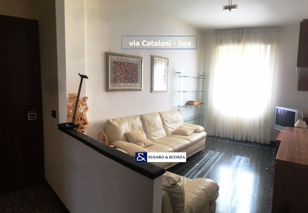 appartamento in vendita a Genova in zona Sestri Ponente