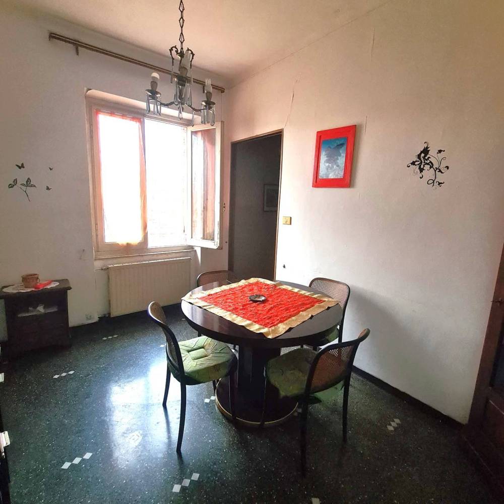 appartamento in vendita a Genova in zona Sampierdarena