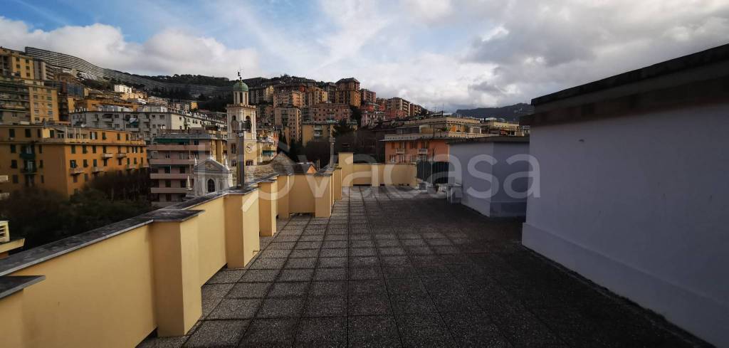 appartamento in vendita a Genova in zona Marassi