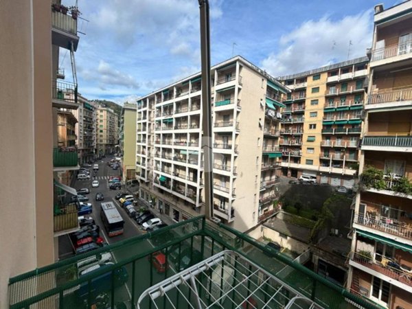 appartamento in vendita a Genova in zona Sampierdarena