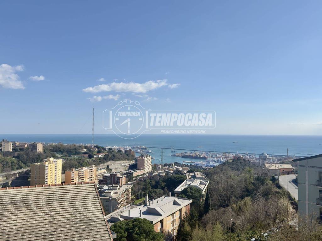 appartamento in vendita a Genova in zona Lagaccio / Granarolo