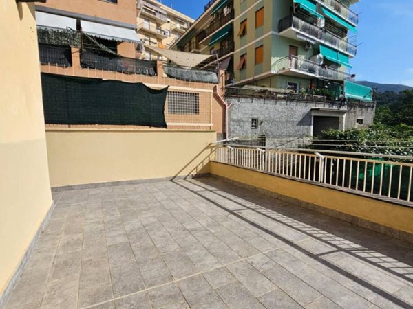 appartamento in vendita a Genova in zona Palmaro / Pra'