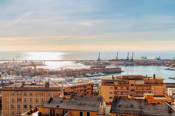 appartamento in vendita a Genova in zona Castelletto