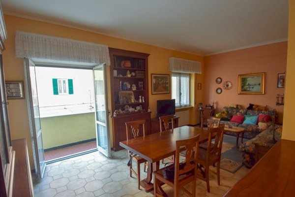 appartamento in vendita a Genova in zona Voltri