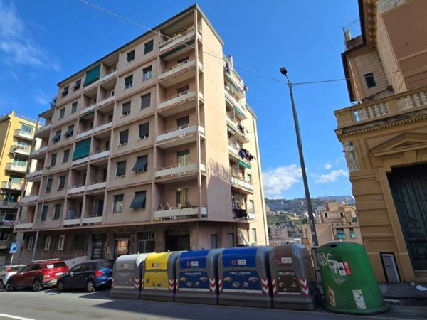 appartamento in vendita a Genova in zona Marassi