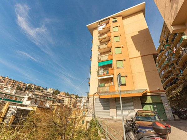 appartamento in vendita a Genova in zona Lagaccio / Granarolo