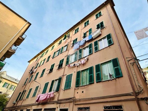appartamento in vendita a Genova in zona Sestri Ponente