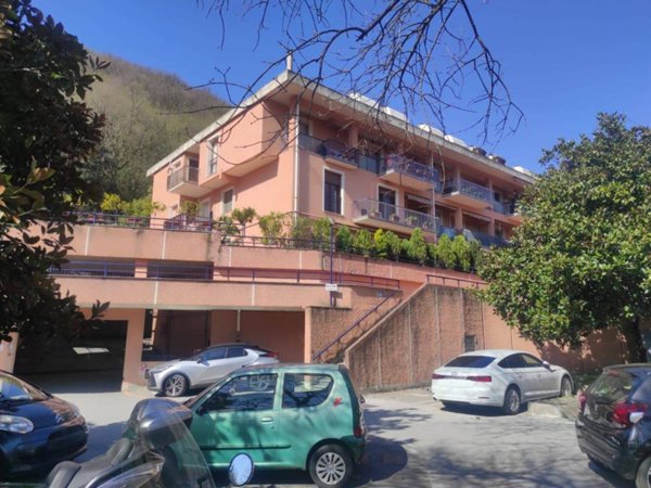 appartamento in vendita a Genova in zona Struppa