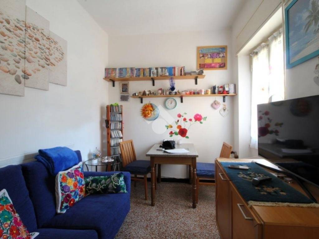 appartamento in vendita a Genova in zona Struppa
