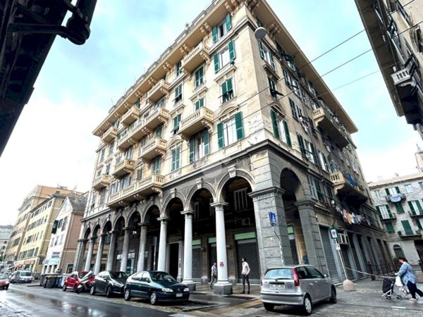 pentavano in vendita a Genova in zona Sampierdarena