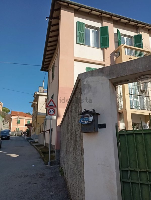 appartamento in vendita a Genova in zona Certosa