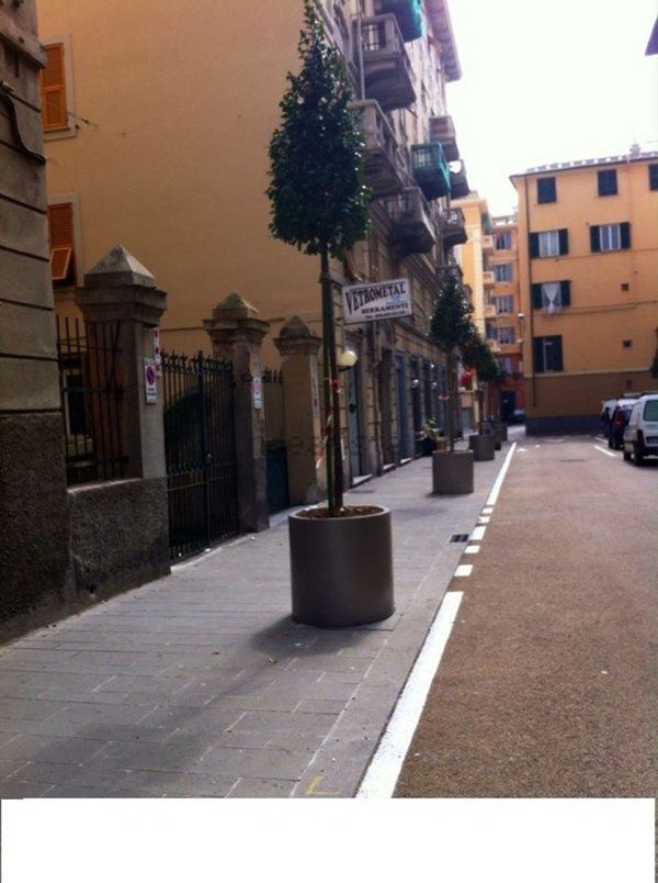 locale di sgombero in vendita a Genova in zona Cornigliano