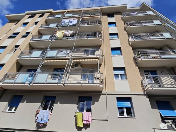 appartamento in vendita a Genova in zona Staglieno