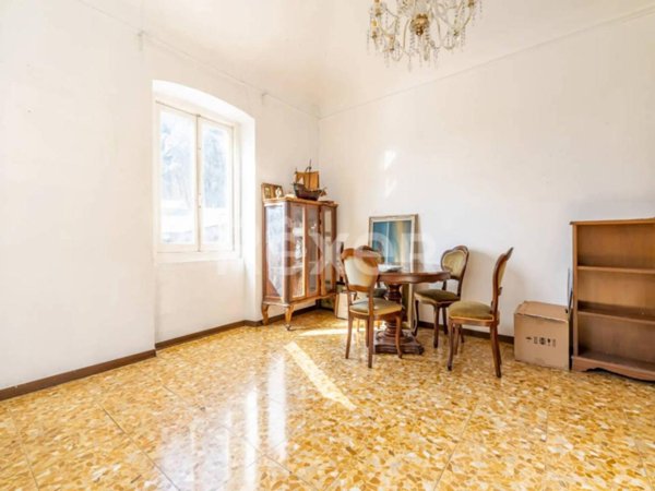 appartamento in vendita a Genova in zona Crevari