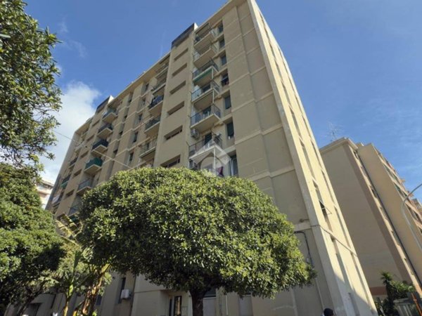 appartamento in vendita a Genova in zona Voltri