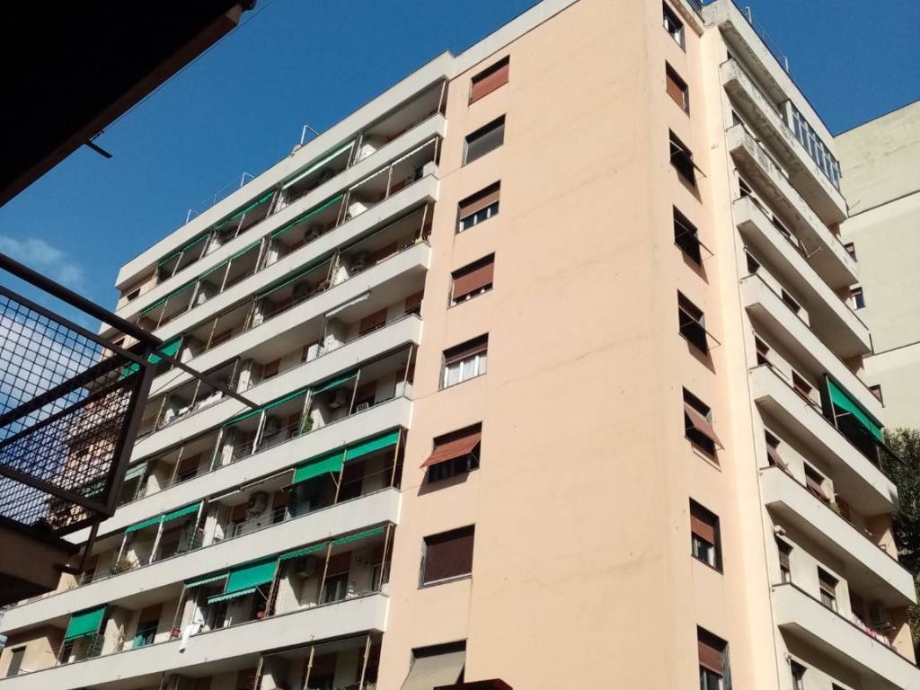 appartamento in vendita a Genova in zona Marassi