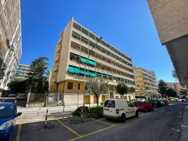 appartamento in vendita a Genova in zona Pegli