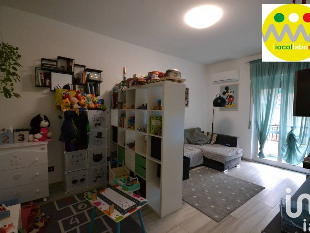 appartamento in vendita a Genova in zona Sestri Ponente