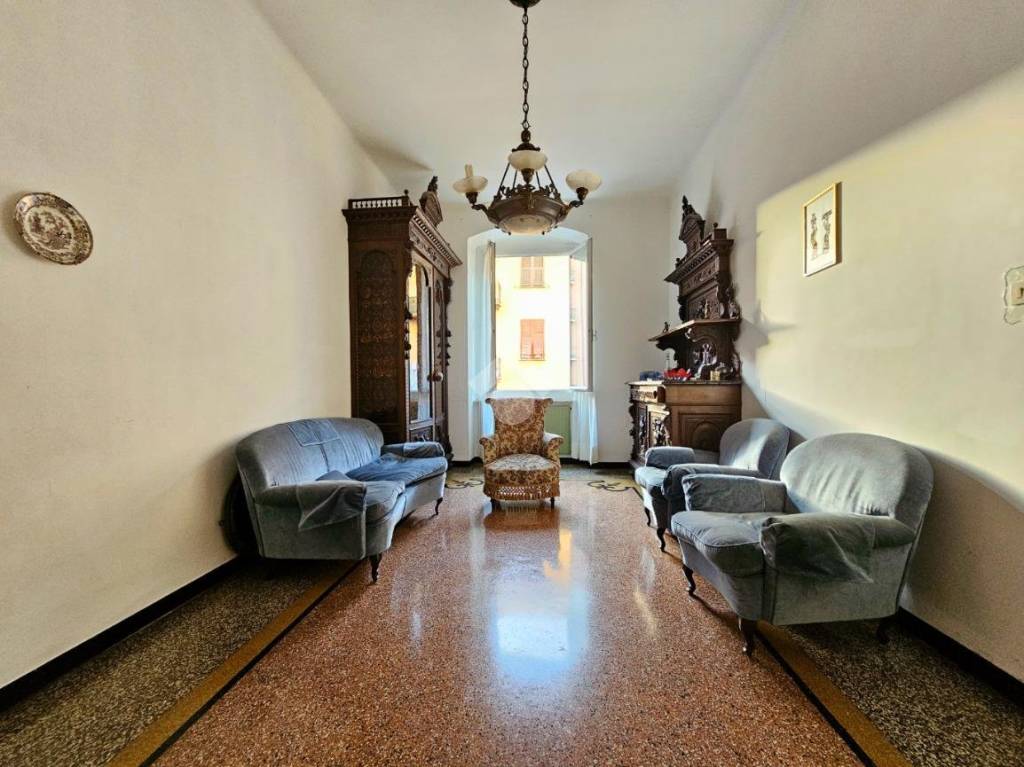 appartamento in vendita a Genova in zona Foce
