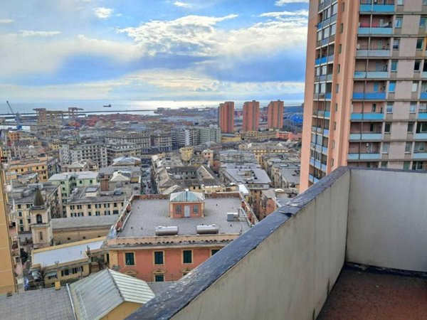 appartamento in vendita a Genova in zona Sampierdarena