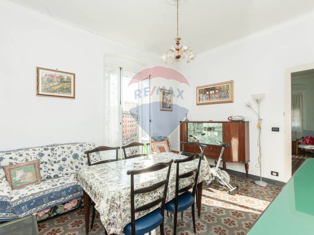 appartamento in vendita a Genova in zona Certosa