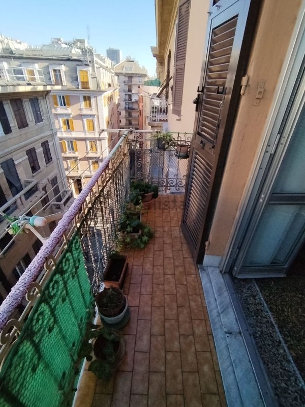appartamento in vendita a Genova in zona Sampierdarena