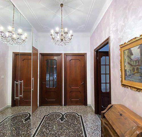 appartamento in vendita a Genova in zona Sestri Ponente