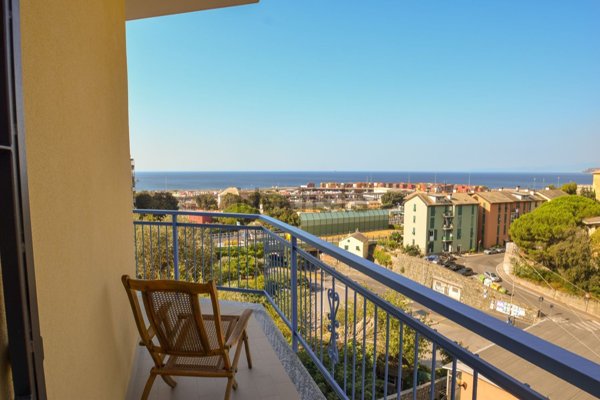 appartamento in vendita a Genova in zona Palmaro / Pra'